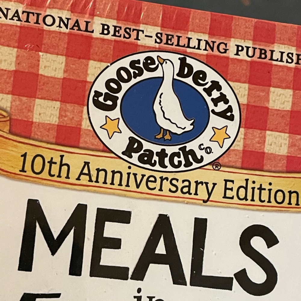 Cook book! New in cellophane packaging!! - Picture 2 of 4